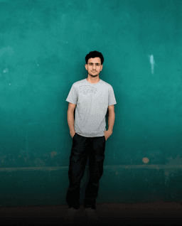 Profile picture of user: hashim___here